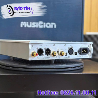 DAC MUSICIAN PEGASUS III R2R